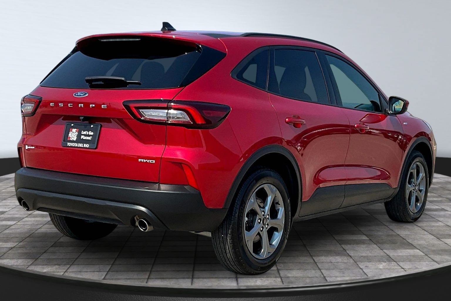 Used 2025 Ford Escape ST-Line Select AWD/4WD image 7
