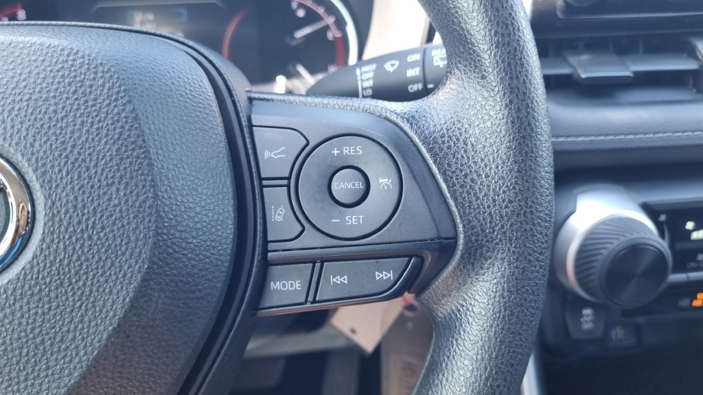 Certified 2023 Toyota RAV4 LE FWD image 22