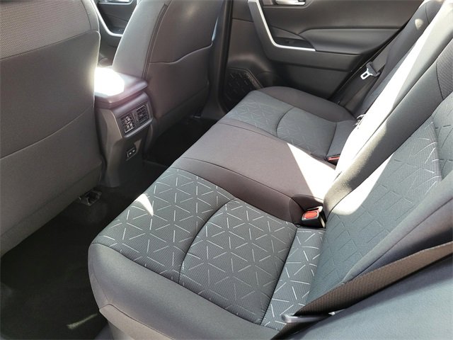 Used 2025 Toyota RAV4 XLE image 34