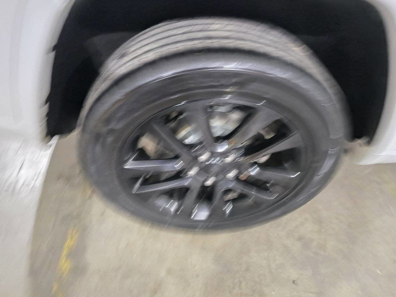 Used 2018 Jeep Grand Cherokee Altitude image 24