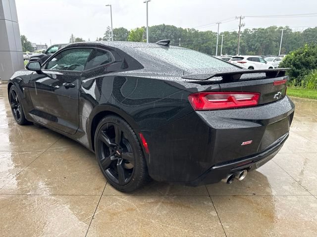 Used 2018 Chevrolet Camaro SS w/ LPO RS/SS Interior Package RWD image 5
