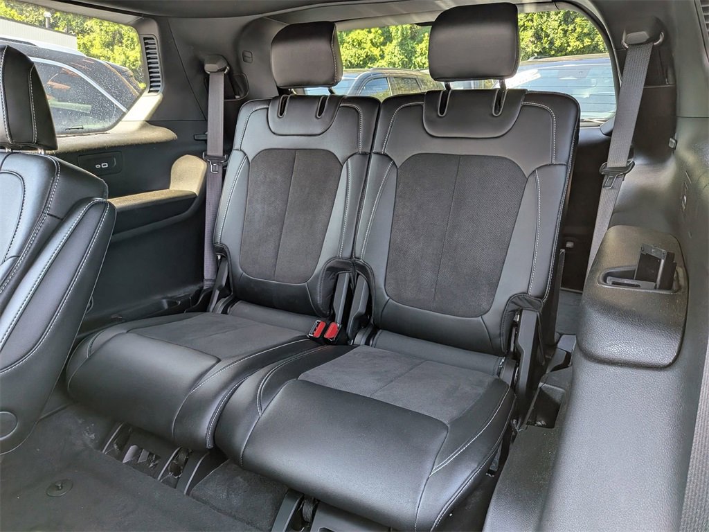 Used 2025 Jeep Grand Cherokee L Altitude image 24