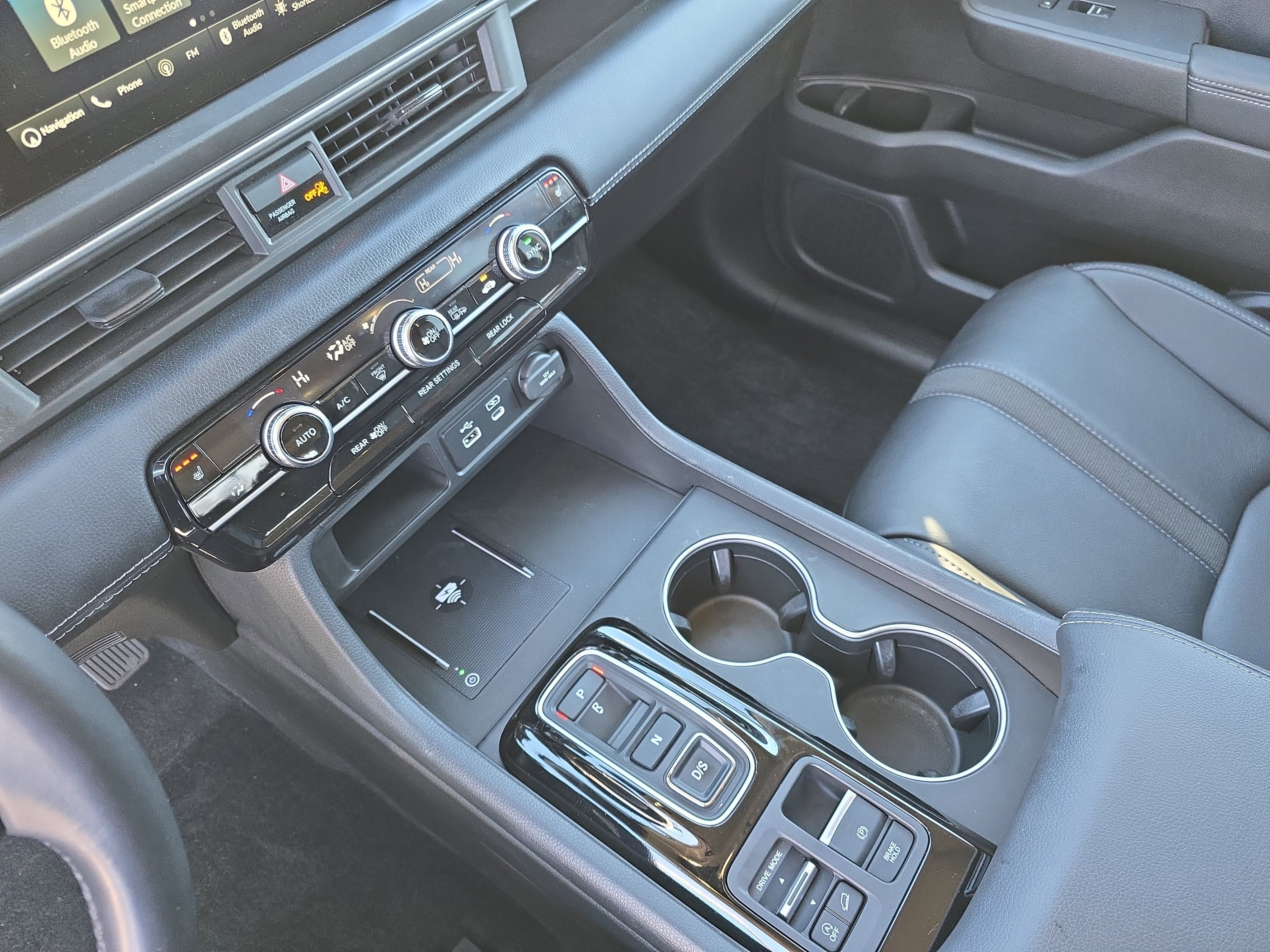 Used 2025 Honda Pilot Touring image 23