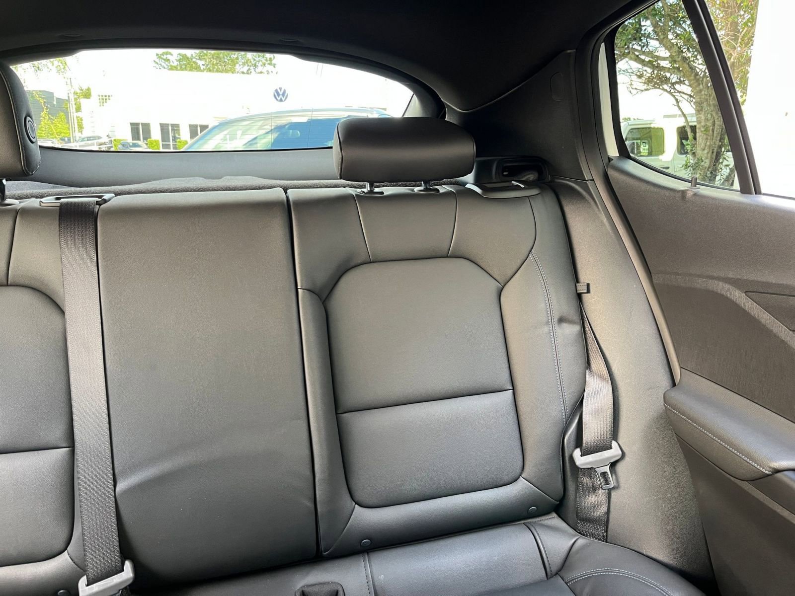 Used 2025 Buick Envista Sport Touring image 37