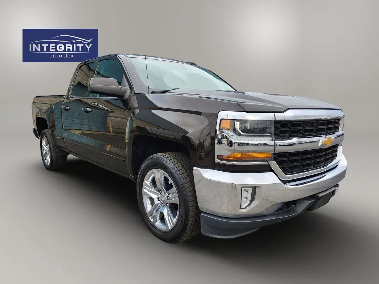 Used 2018 Chevrolet Silverado 1500 LT w/ All Star Edition AWD/4WD image 1