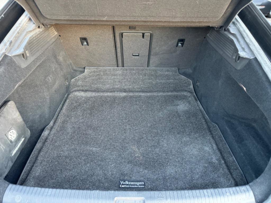 Used 2019 Volkswagen Arteon SE FWD image 12