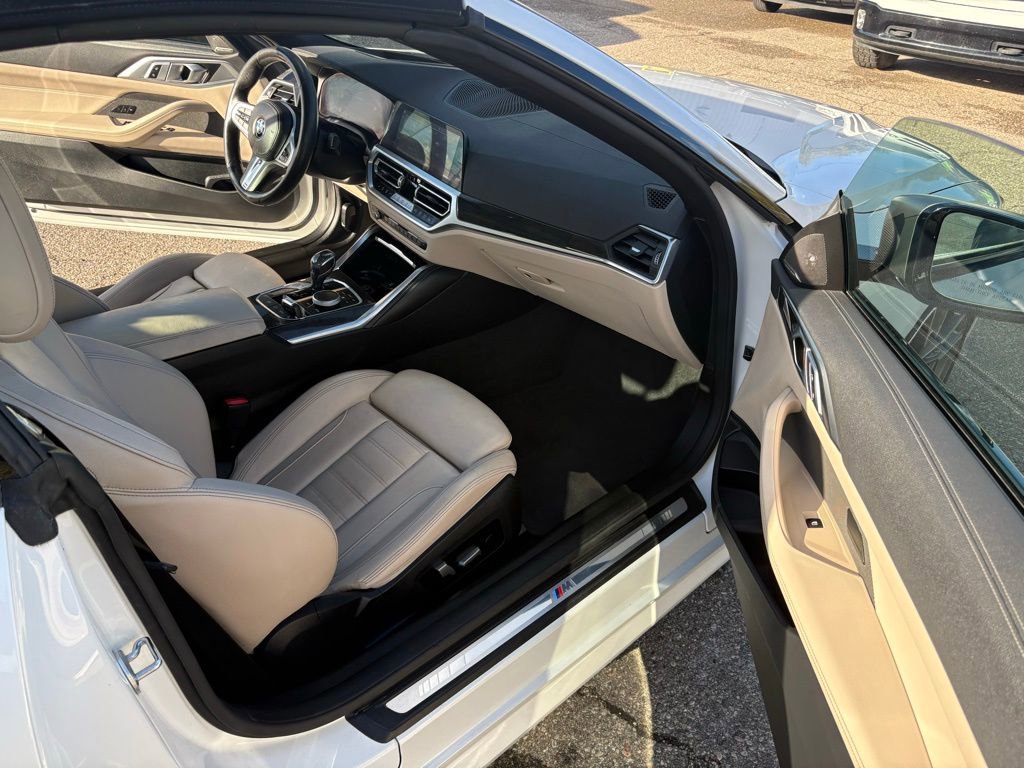 Used 2021 BMW M440i Convertible w/ Premium Package image 21