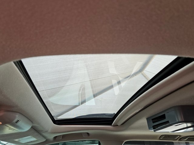 Used 2015 Toyota Sequoia SR5 RWD image 12