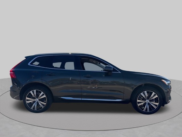 Used 2022 Volvo XC60 B6 Inscription w/ Protection Package Premier AWD/4WD image 11