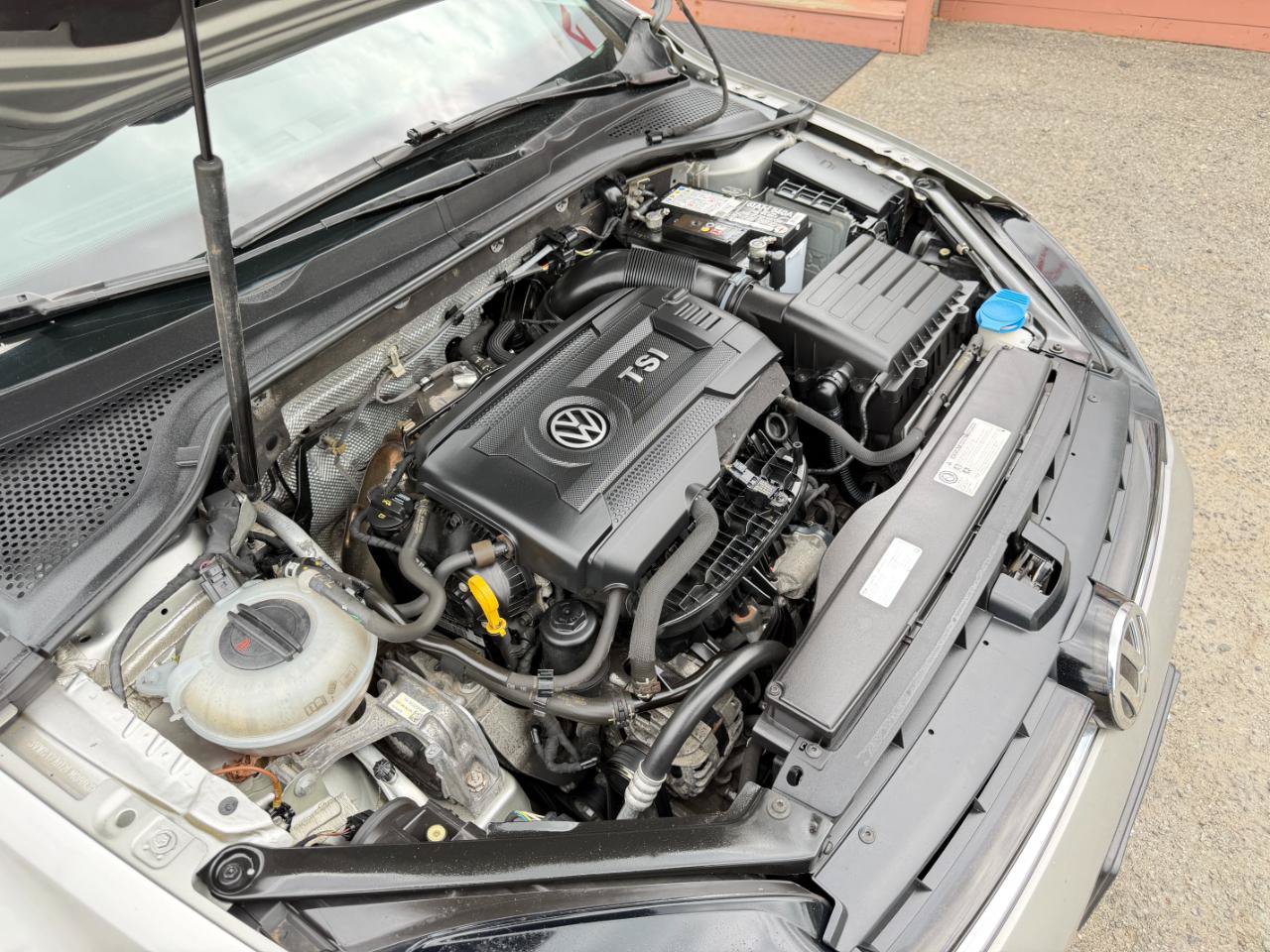 Used 2015 Volkswagen Golf S FWD image 71