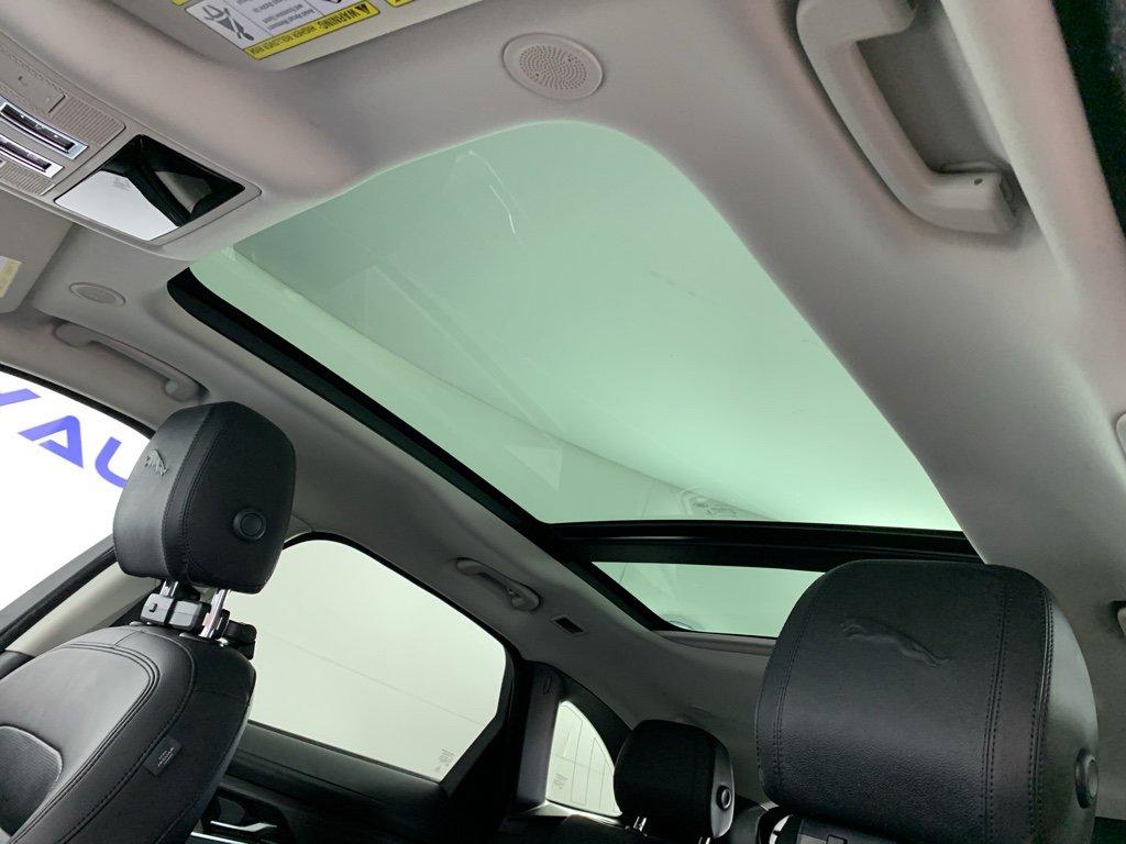 Used 2022 Jaguar F-PACE S image 30