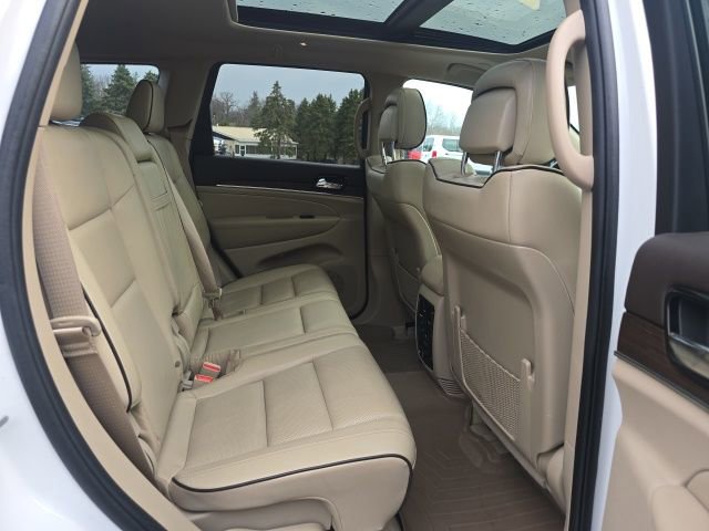 Used 2021 Jeep Grand Cherokee Overland AWD/4WD image 31