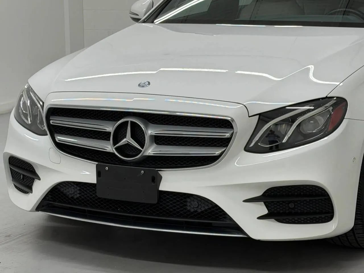 Used 2017 Mercedes-Benz E 400 4MATIC Wagon image 46