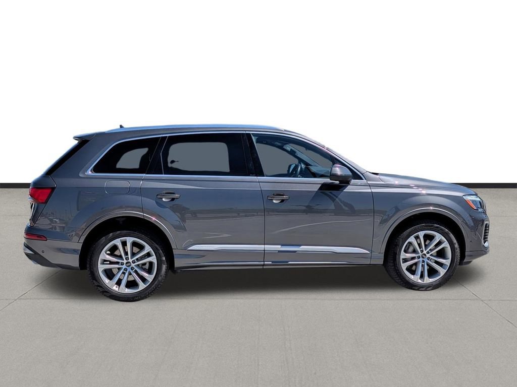 Used 2025 Audi Q7 3.0T Premium Plus image 4
