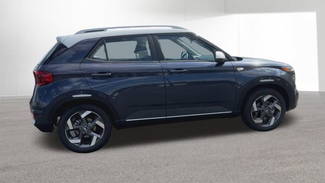 New 2026 Hyundai Venue SEL FWD image 10