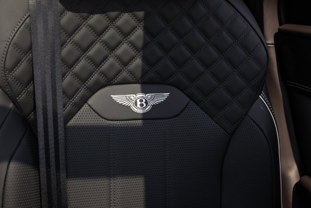 Used 2023 Bentley Bentayga Speed image 45