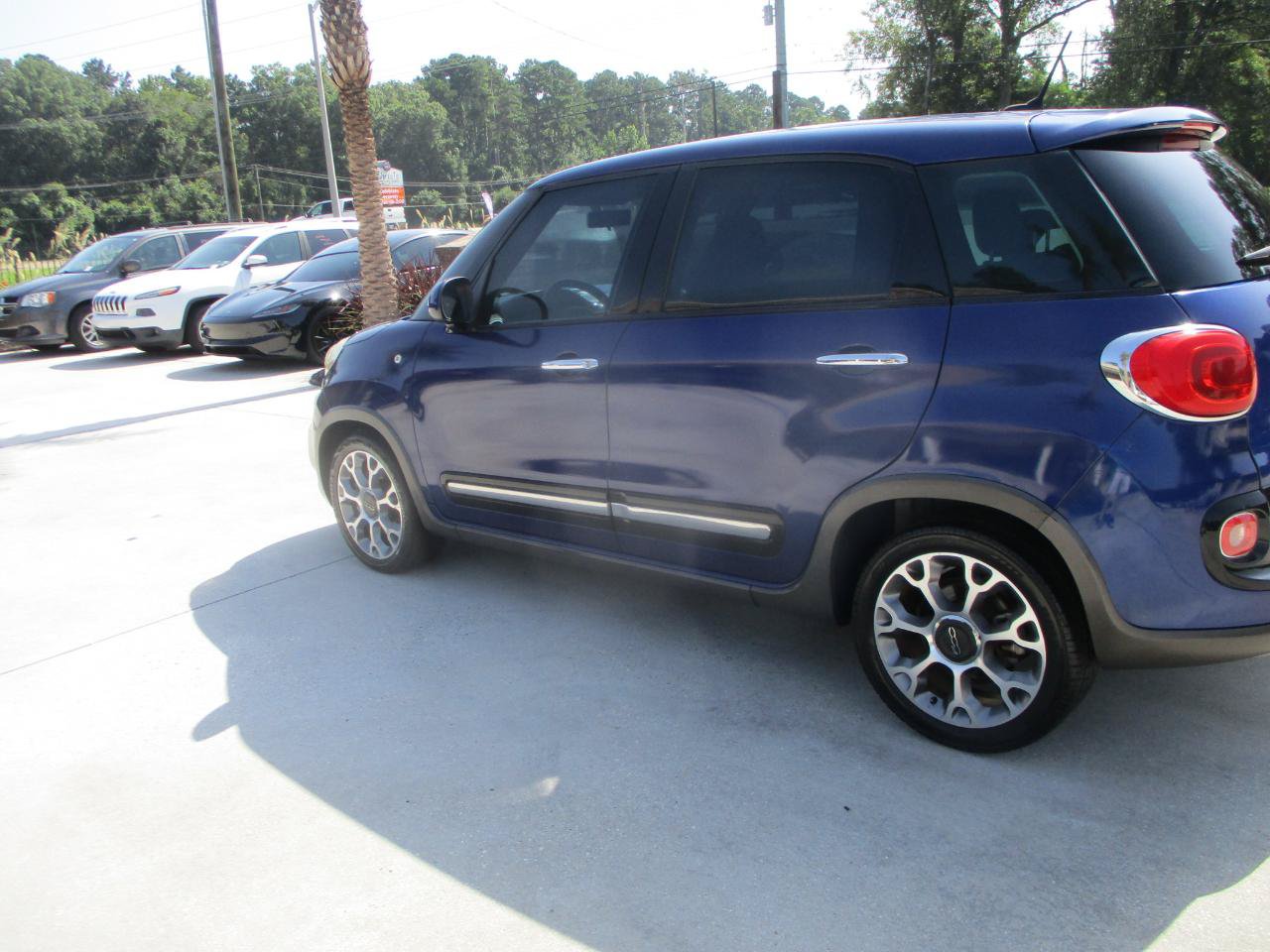 Used 2015 FIAT 500L Trekking FWD image 9