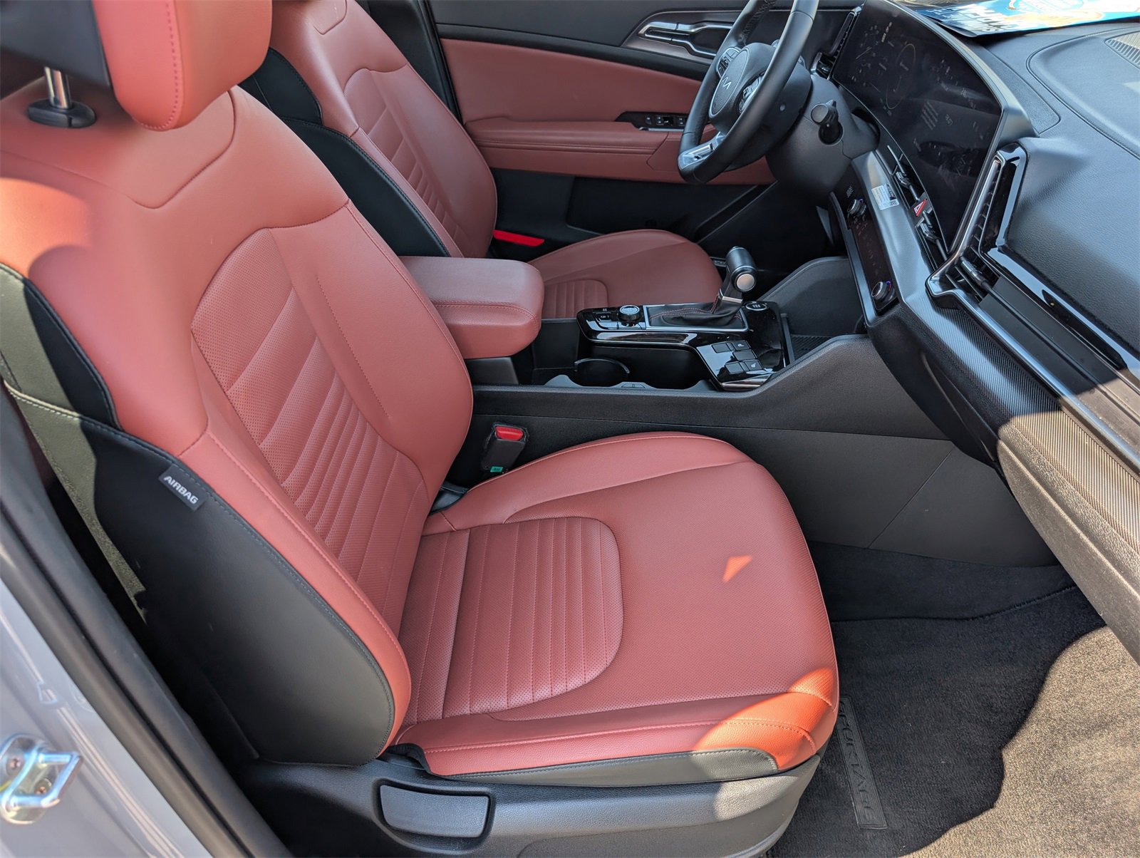 Used 2023 Kia Sportage SX image 28