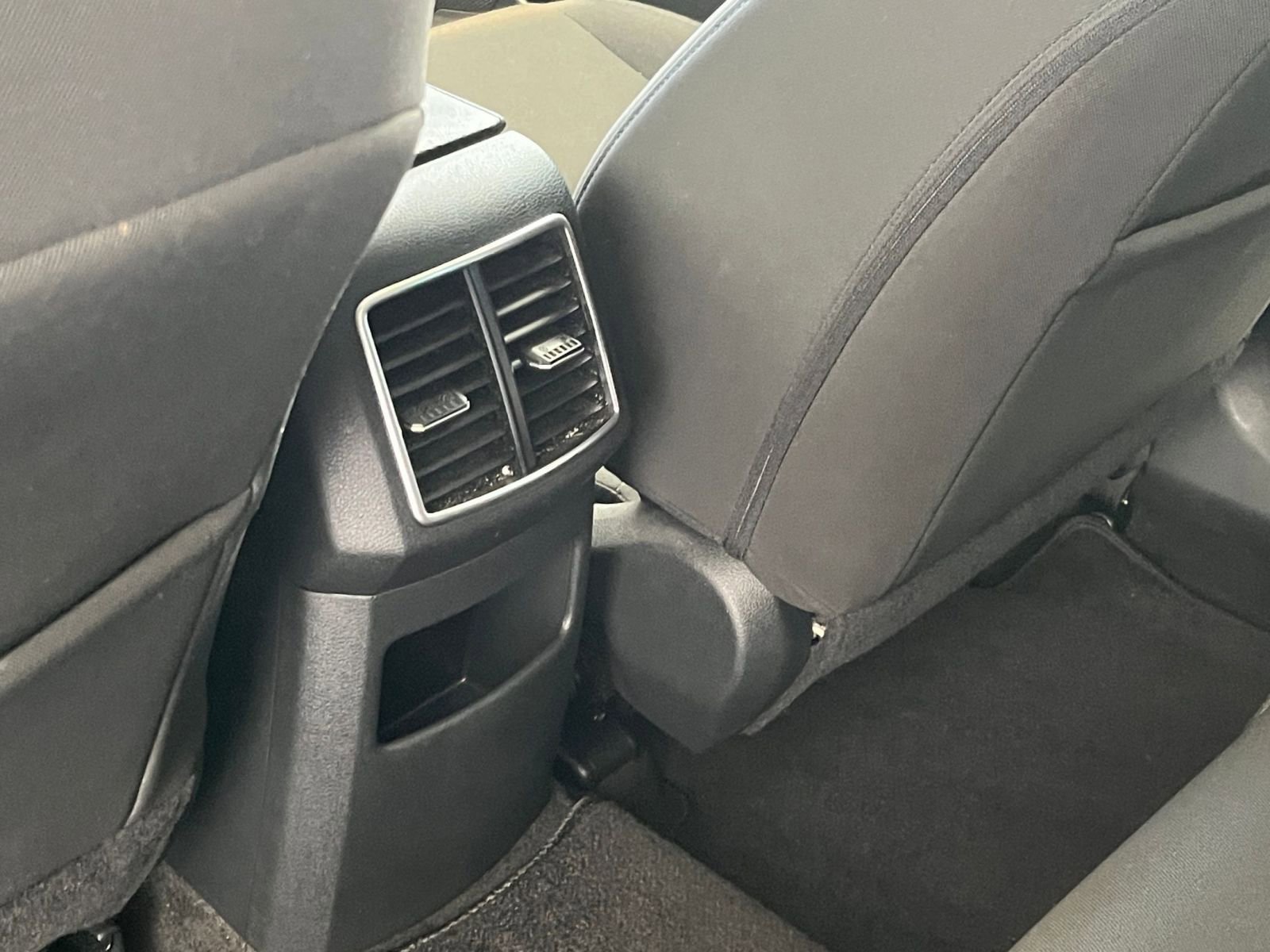 Used 2025 Kia Sportage LX image 22