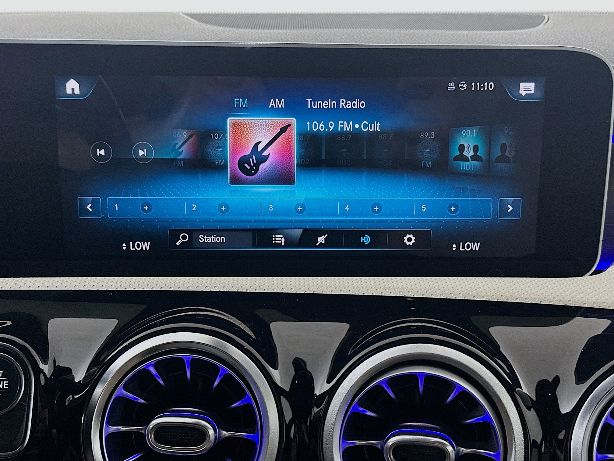 Used 2020 Mercedes-Benz CLA 250 image 21