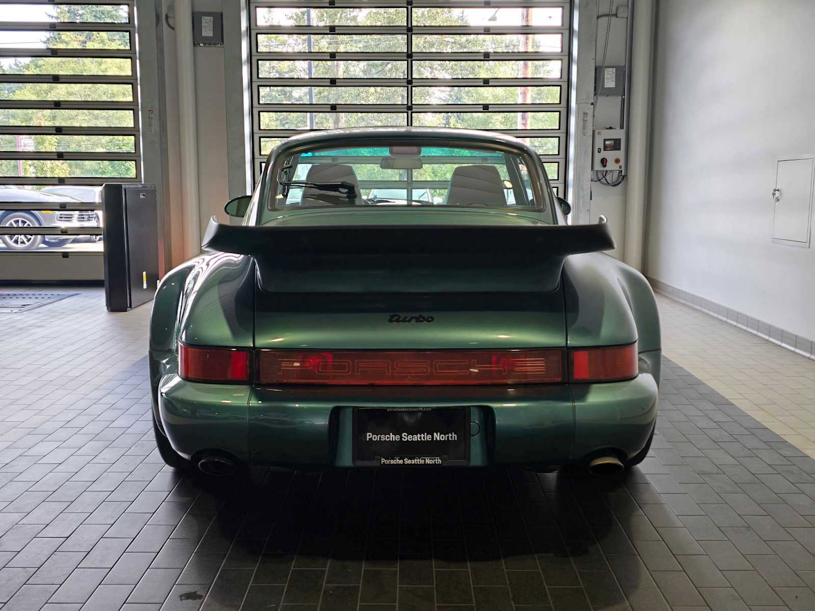 Used 1991 Porsche 911 Turbo image 6