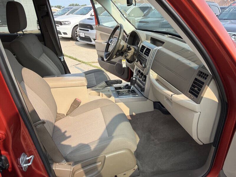 Used 2009 Jeep Liberty Limited AWD/4WD image 20