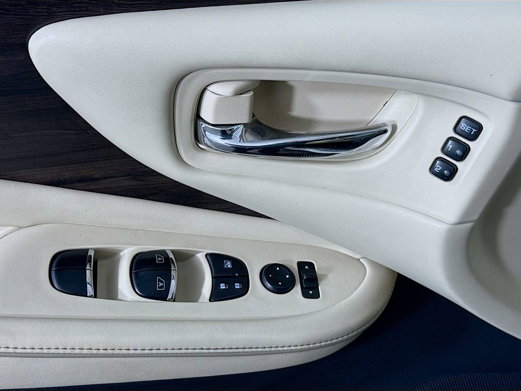 Used 2020 Nissan Murano Platinum w/ Cargo Package image 25