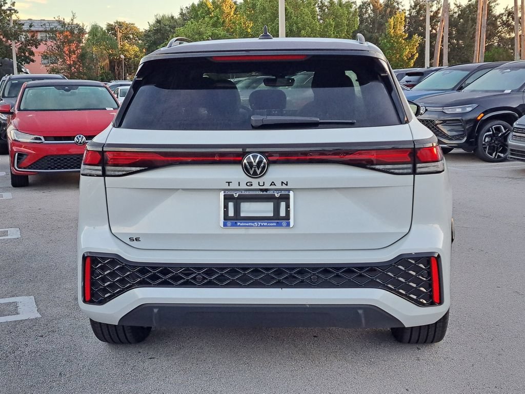 New 2026 Volkswagen Tiguan SE R-Line FWD image 4