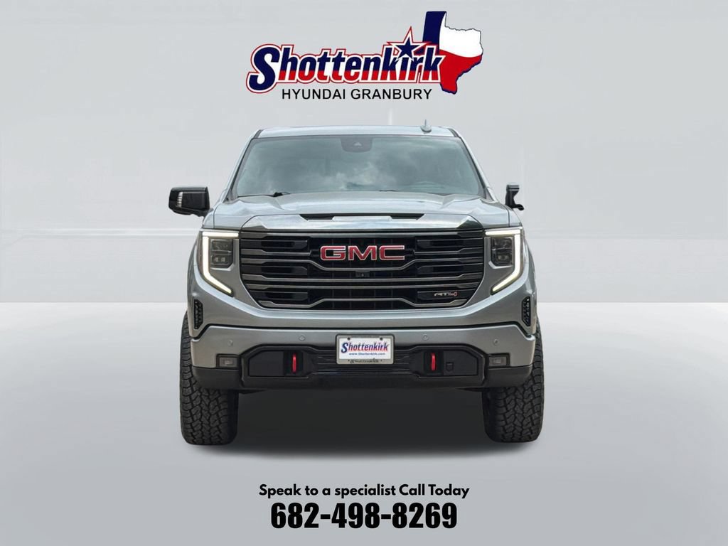 Used 2023 GMC Sierra 1500 AT4 w/ Technology Package AWD/4WD image 2