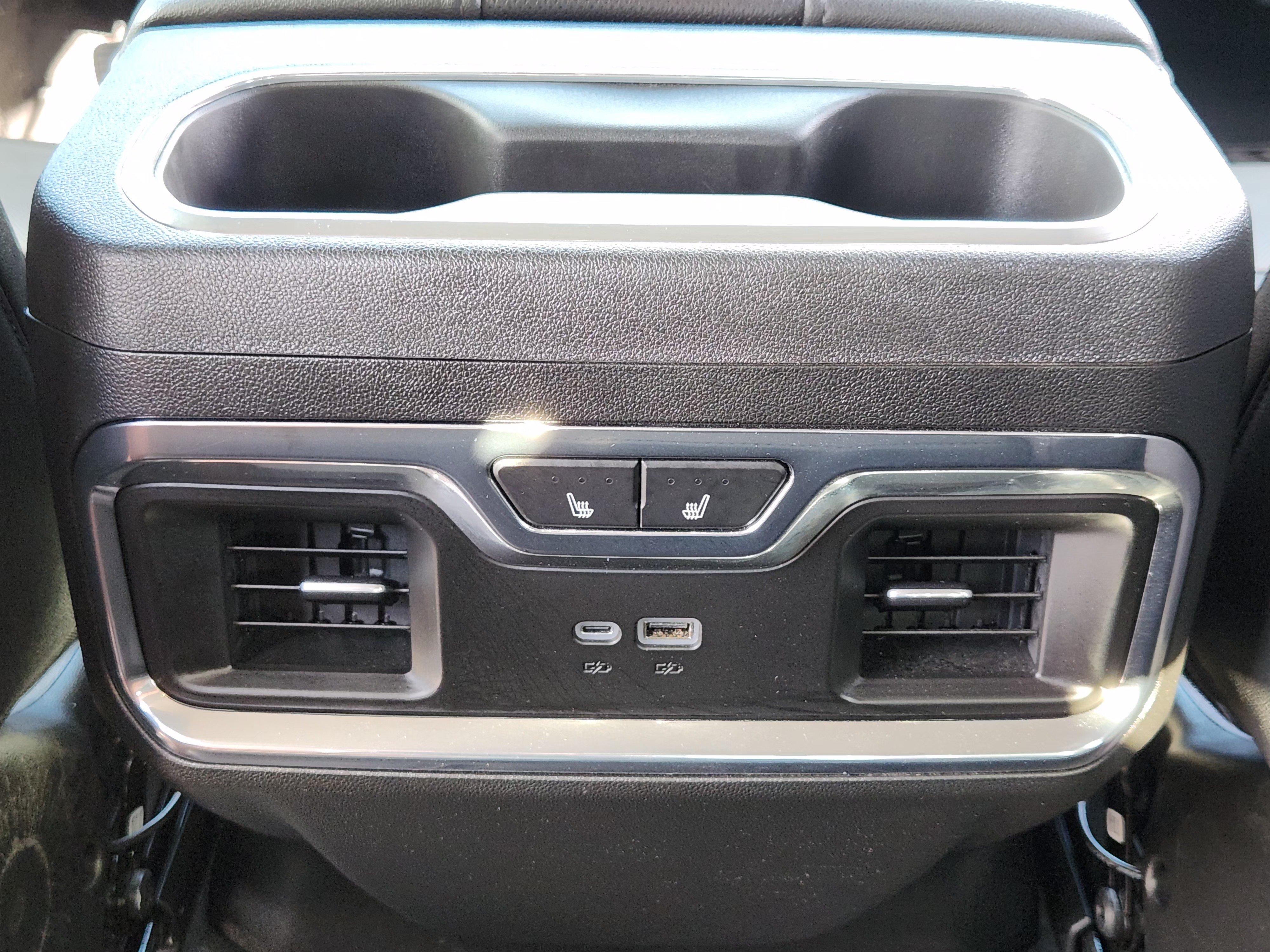 Used 2025 Chevrolet Silverado 1500 LTZ w/ Z71 Off-Road Package AWD/4WD image 31