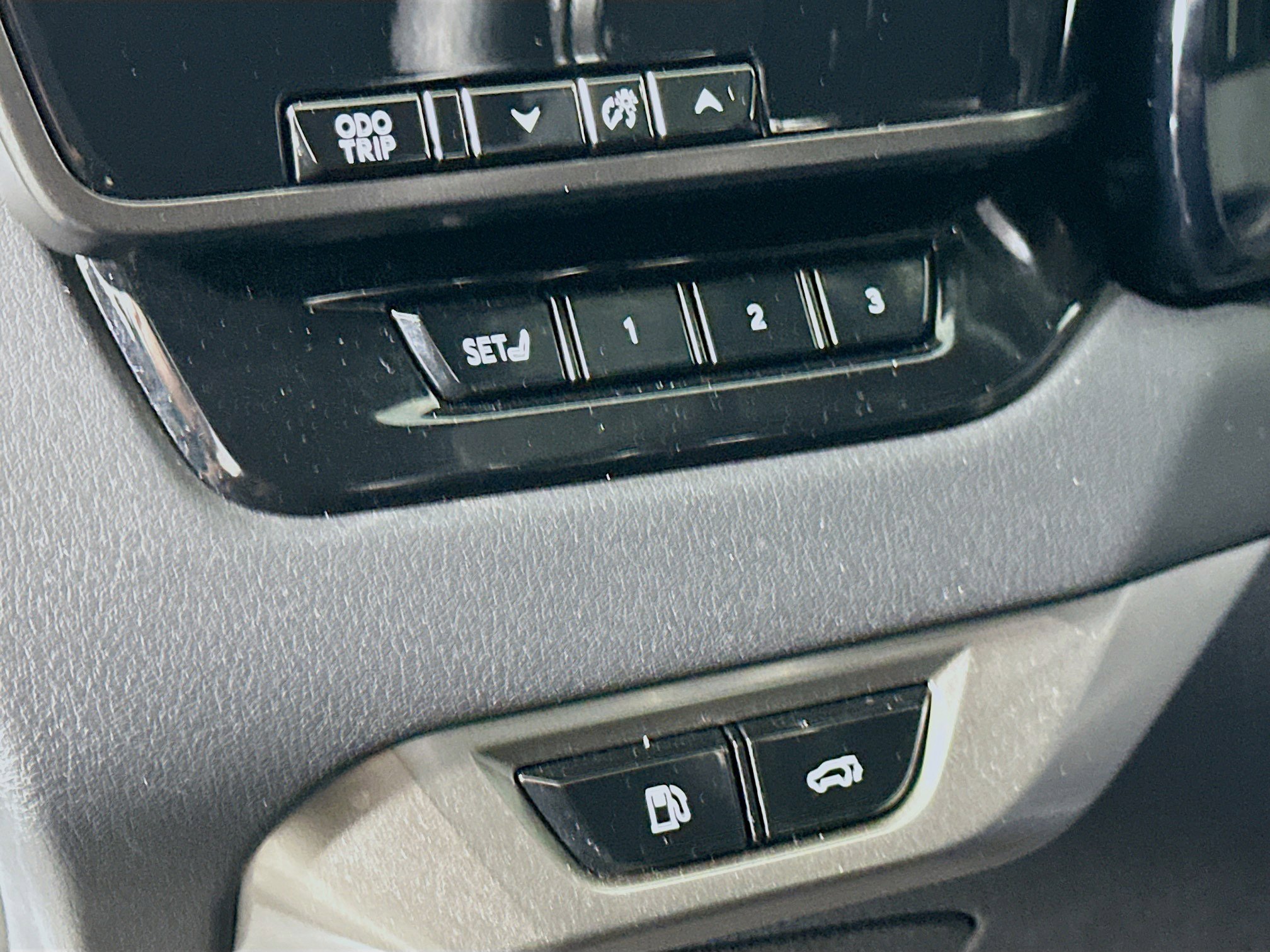 Used 2023 Lexus RX 350 Premium Plus w/ Accessory Package (Z1) image 17