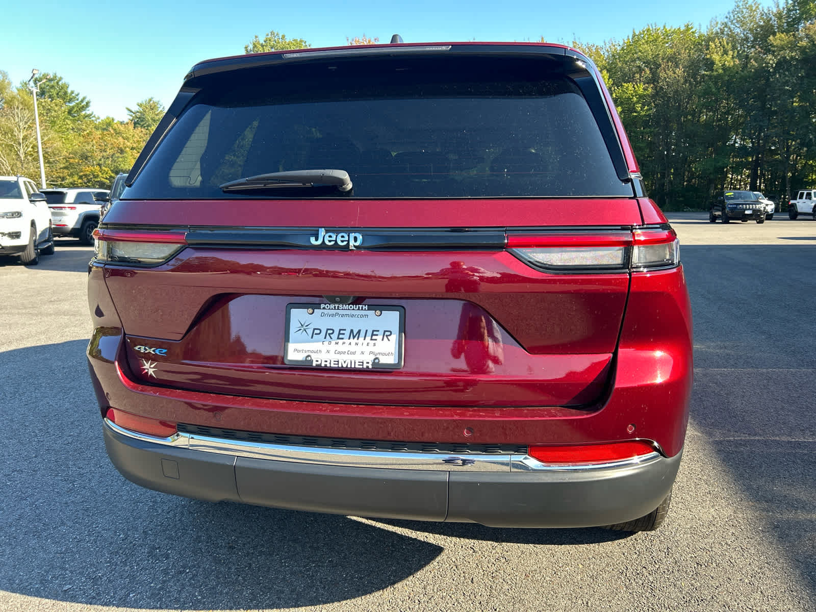 Used 2023 Jeep Grand Cherokee 4WD 4xe image 8