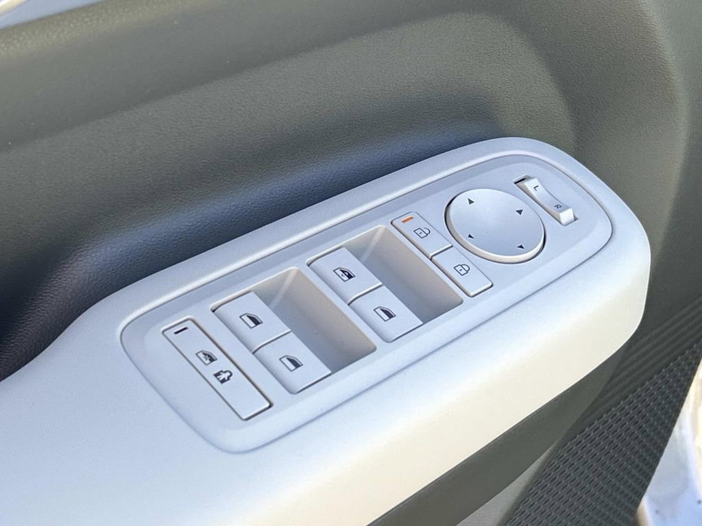New 2026 Hyundai Santa Fe SE image 17