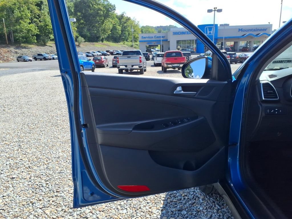 Used 2019 Hyundai Tucson Value AWD/4WD image 13