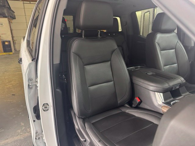Used 2022 Chevrolet Silverado 1500 LT Trail Boss w/ LT Trail Boss Premium Package AWD/4WD image 22