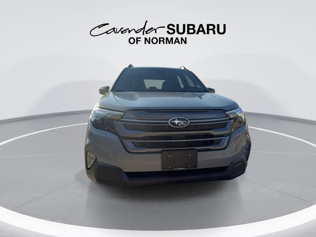 Used 2025 Subaru Forester Premium AWD/4WD image 4