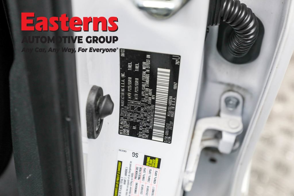 Used 2022 Toyota Corolla Cross XLE w/ Convenience Package image 33