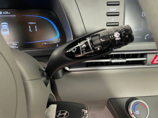 Certified 2025 Hyundai Elantra SE w/ Cargo Package image 14