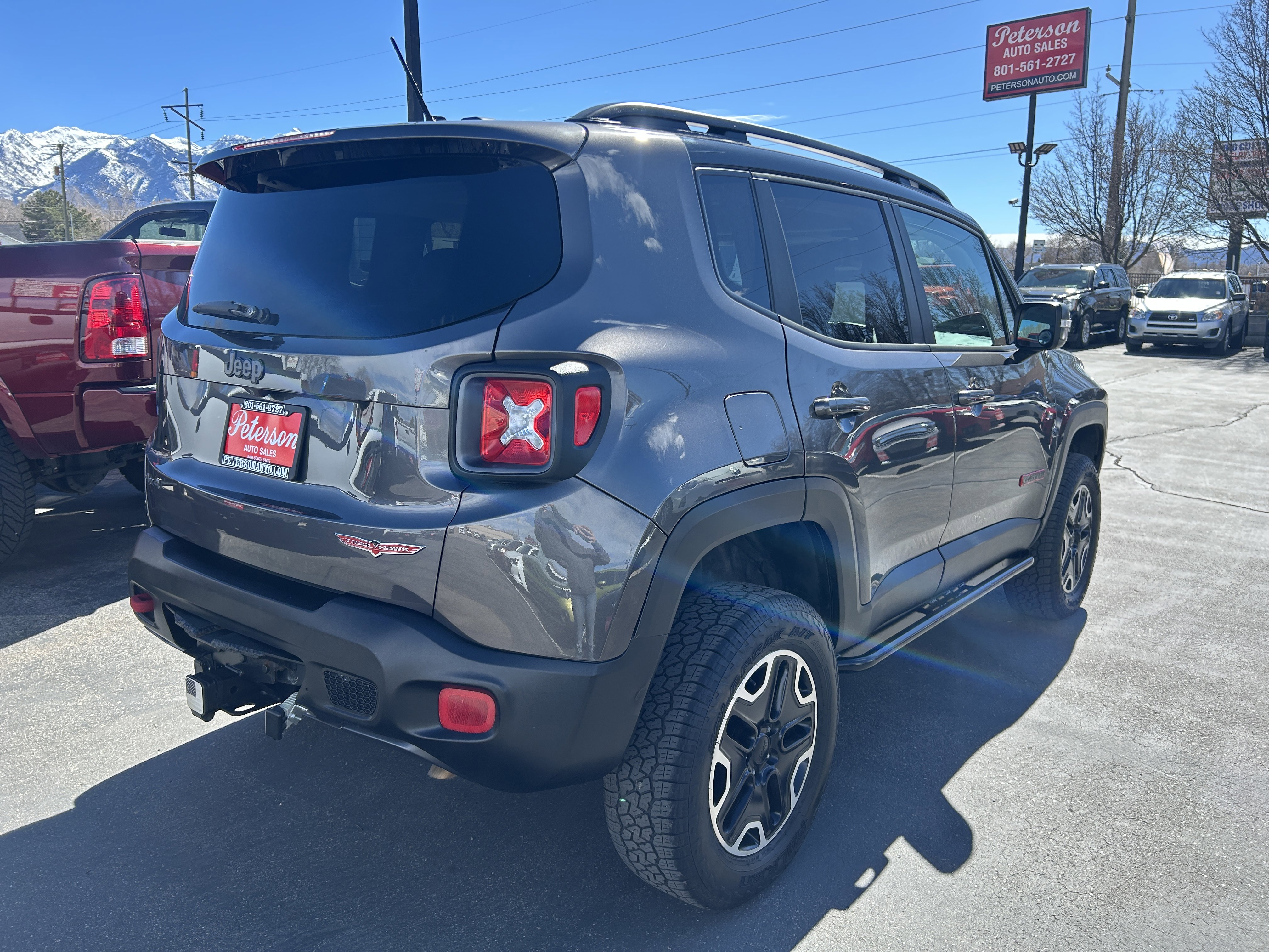 Used 2016 Jeep Renegade Trailhawk w/ Premium Trailhawk Package AWD/4WD image 7
