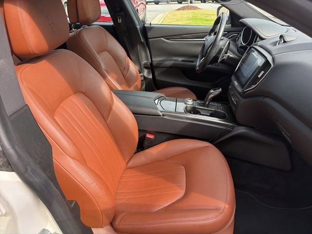 Used 2019 Maserati Ghibli RWD image 24