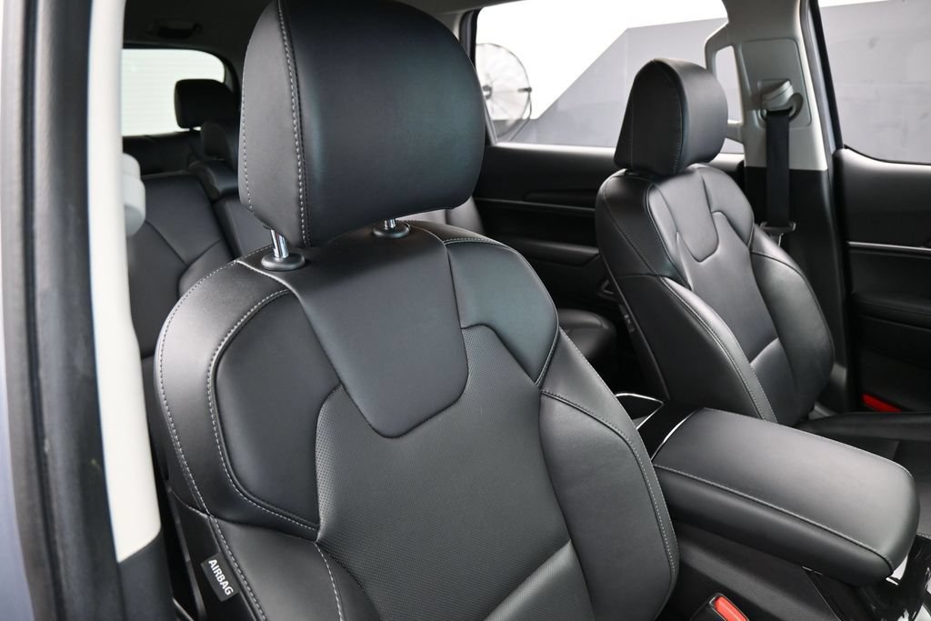 Used 2024 Kia Telluride LX FWD image 42