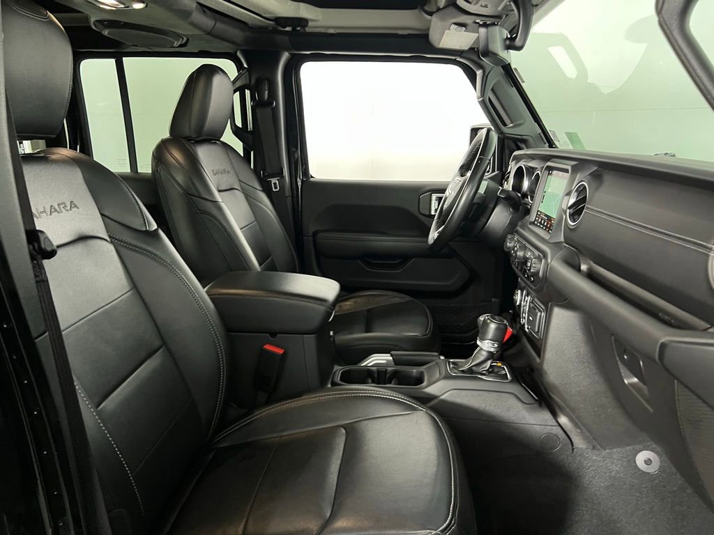 Used 2022 Jeep Wrangler Unlimited Sahara image 33