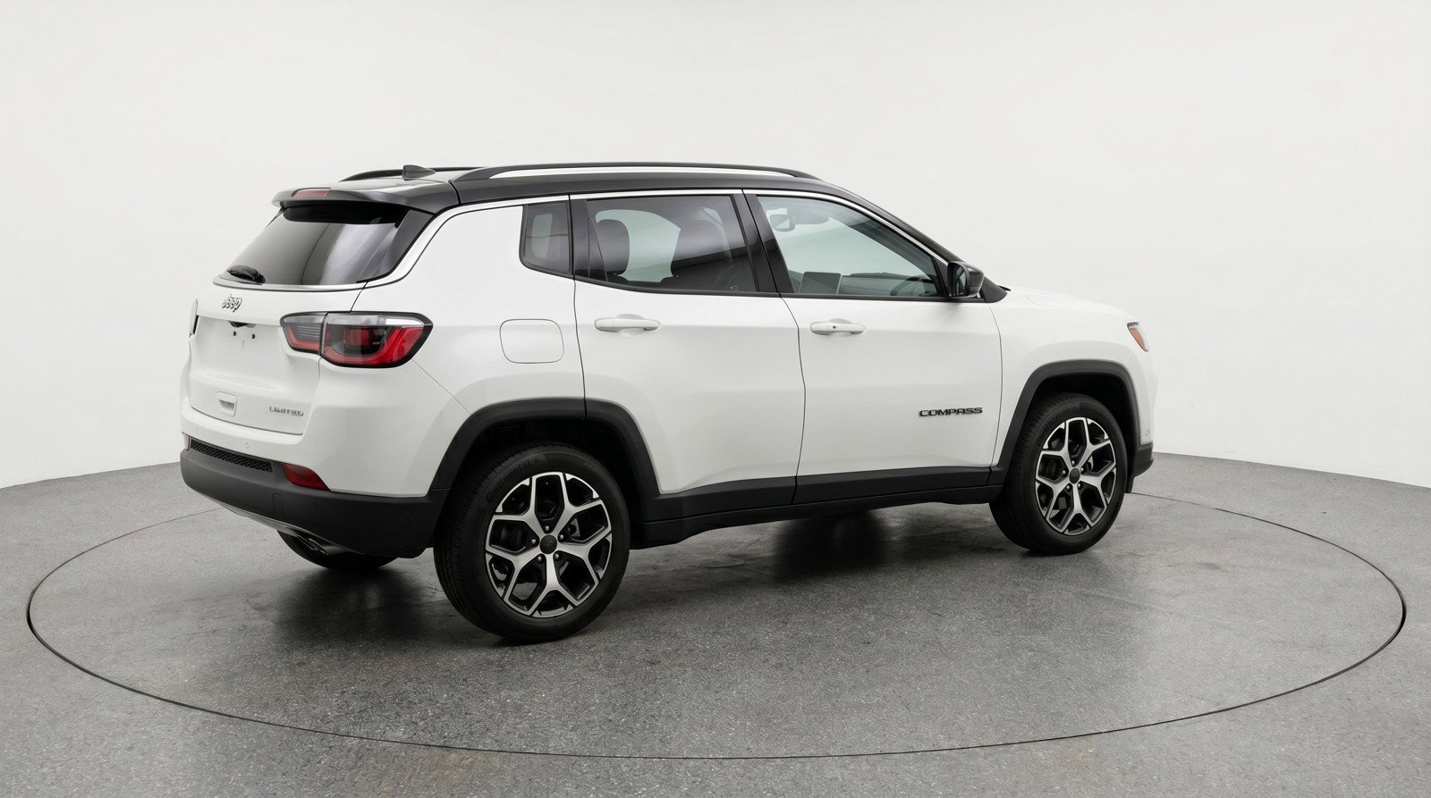 Used 2025 Jeep Compass Limited AWD/4WD image 9