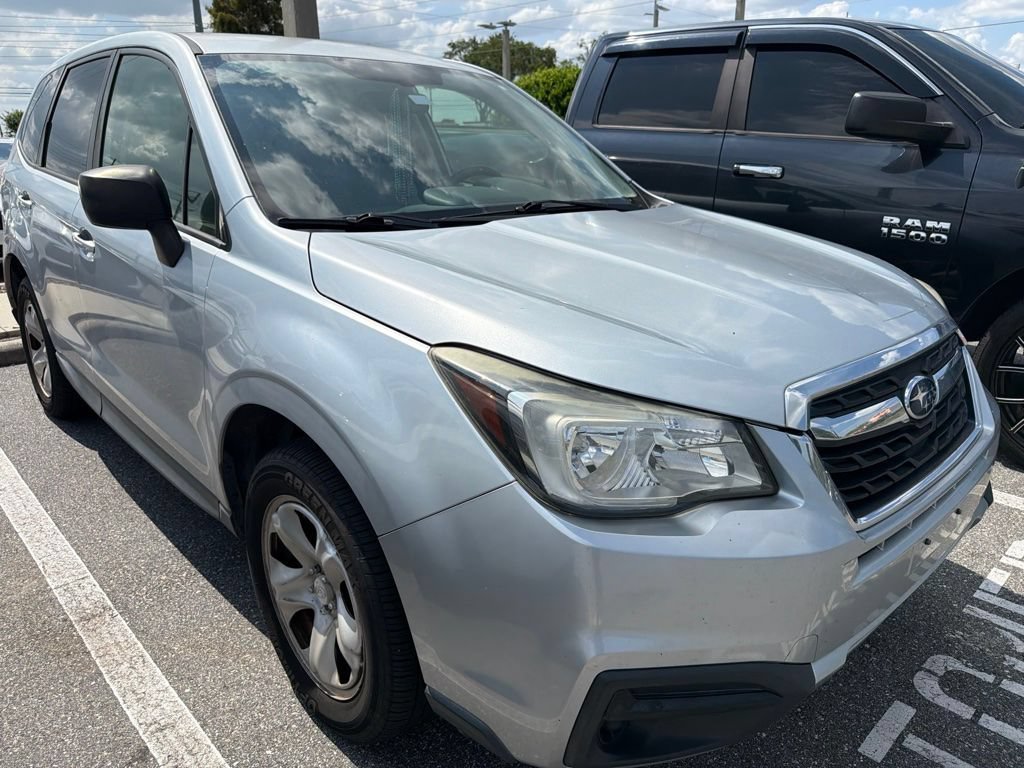 Used 2017 Subaru Forester 2.5i AWD/4WD image 8