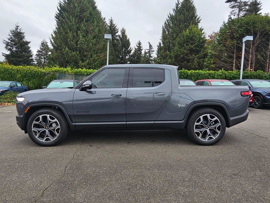 Used 2026 Rivian R1T Adventure Dual AWD/4WD image 4