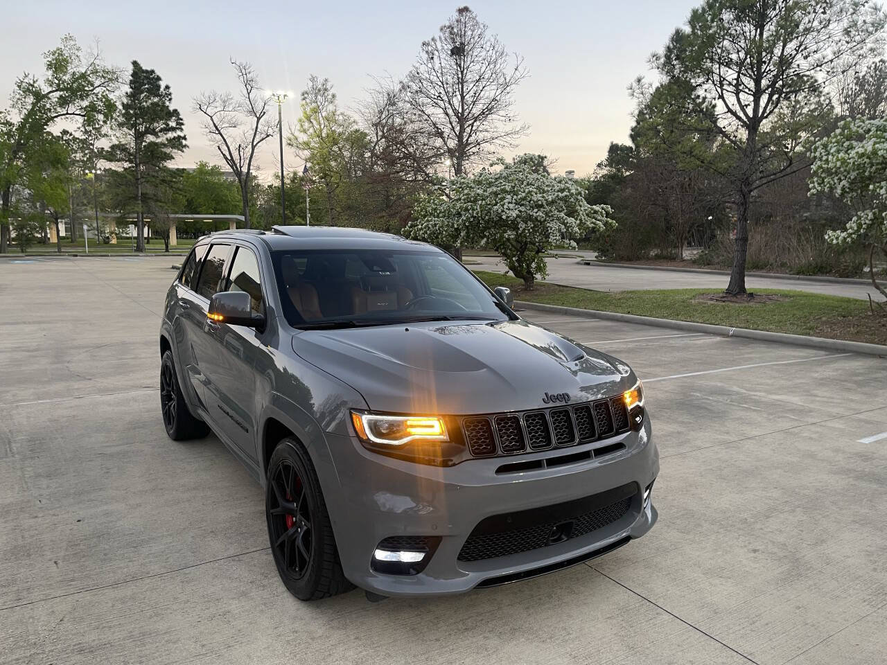 Used 2021 Jeep Grand Cherokee SRT w/ Trailer Tow Group IV AWD/4WD image 27