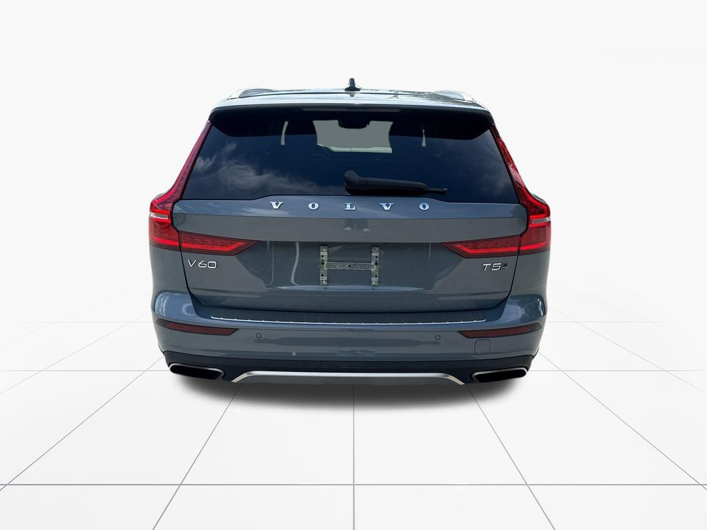 Used 2022 Volvo V60 T5 Cross Country w/ Lounge Package AWD/4WD image 7