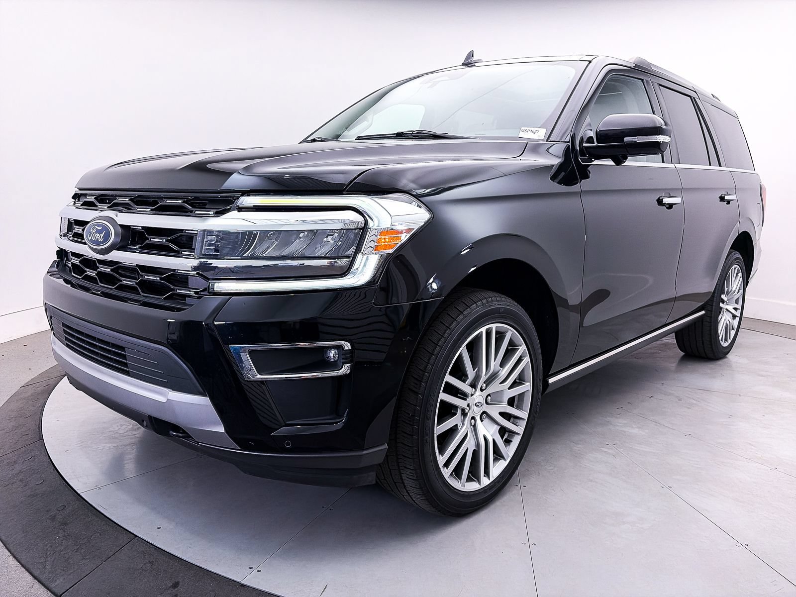 Used 2023 Ford Expedition Limited AWD/4WD image 16