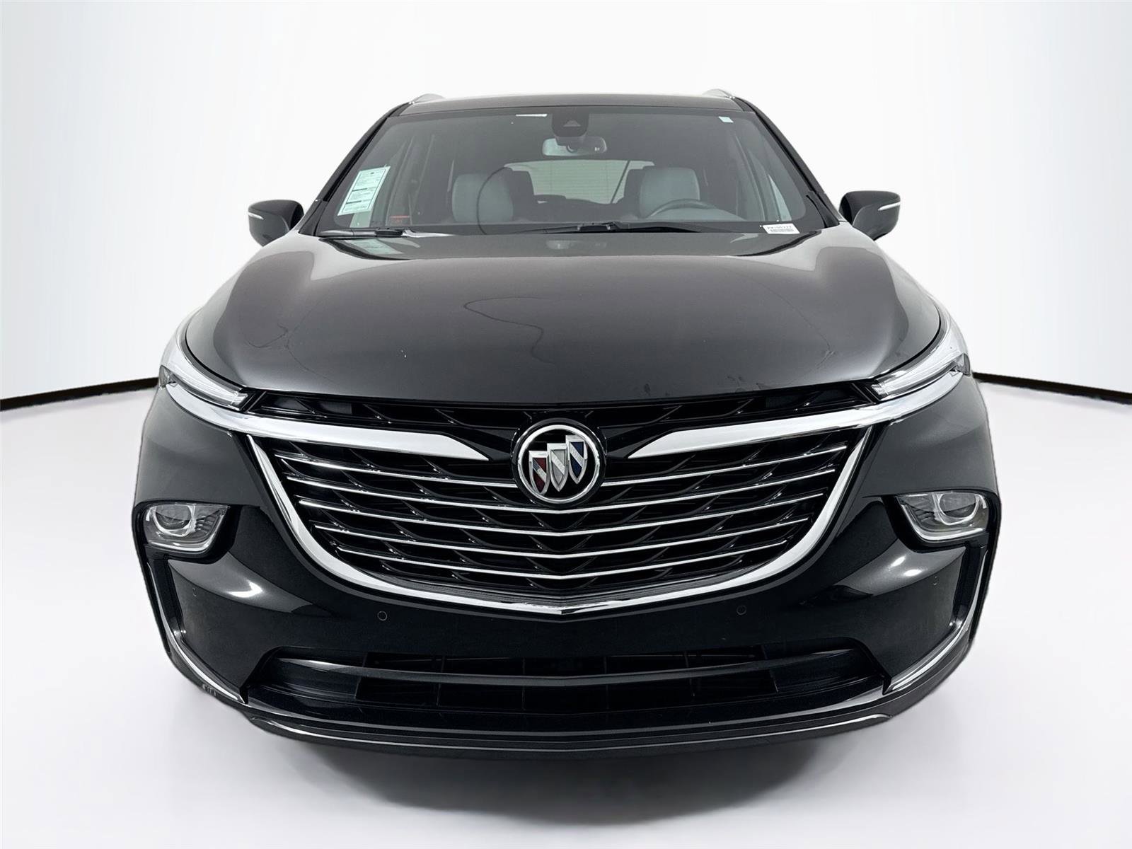 Used 2024 Buick Enclave Essence image 8