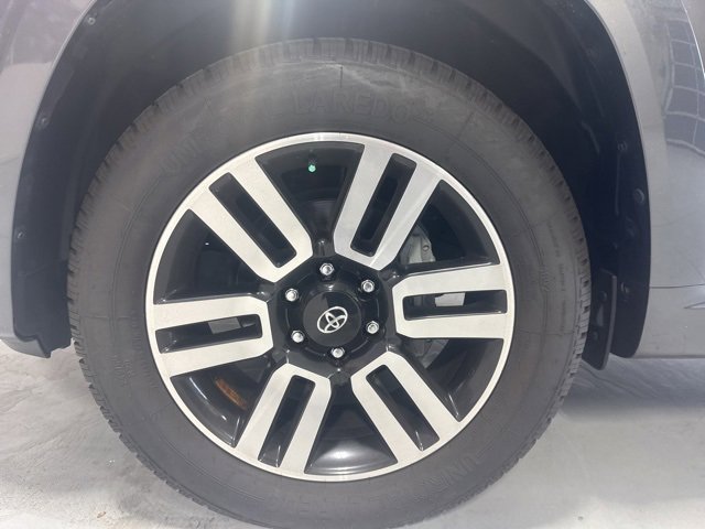 Used 2022 Toyota 4Runner Limited image 11